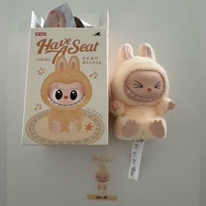 Pop Mart Labubu Have a seat Sisi